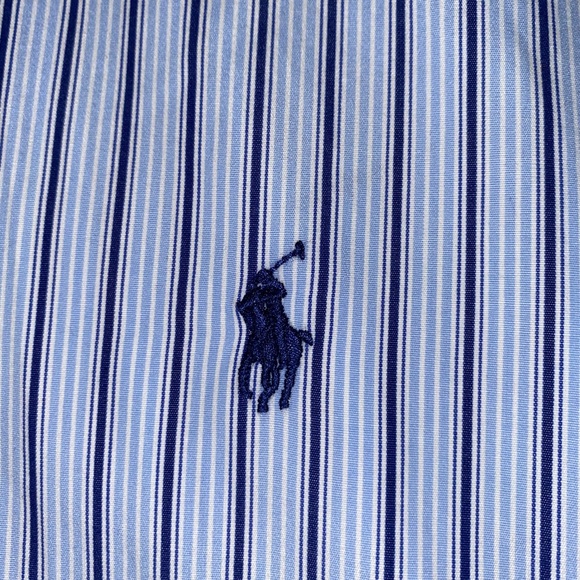 Ralph Lauren Causal Fit Dress Shirt - Picture 3 of 7